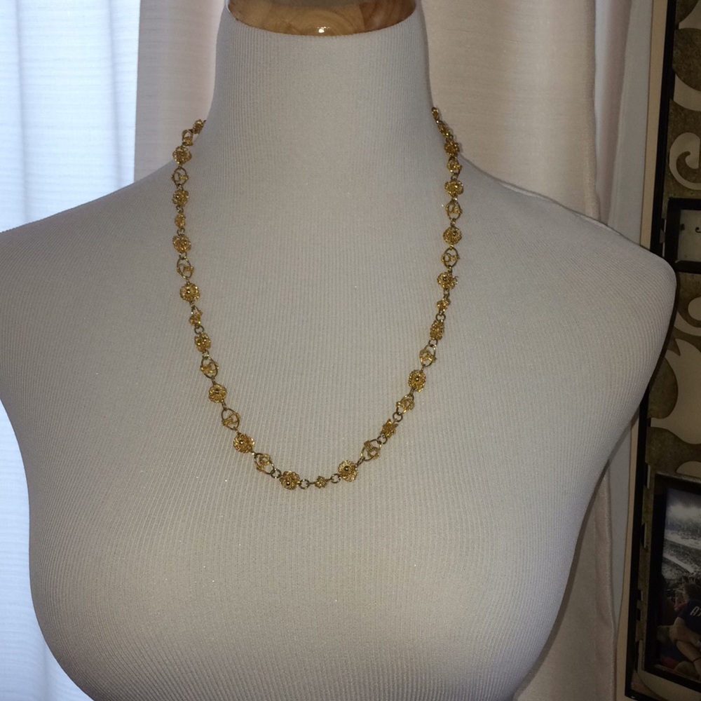 Necklaces - Picture 5 of 6